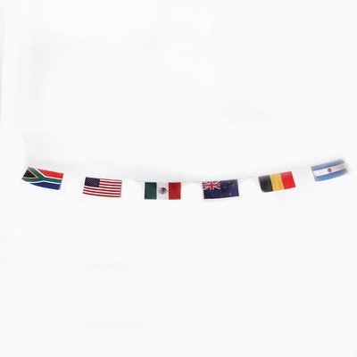 खेल और खेलों के लिए 32 देशों के अंतर्राष्ट्रीय ध्वज तार