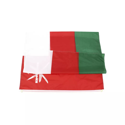 कस्टम झंडे 3x5 फीट ध्वज 100% पॉलिएस्टर ओमान राष्ट्रीय ध्वज